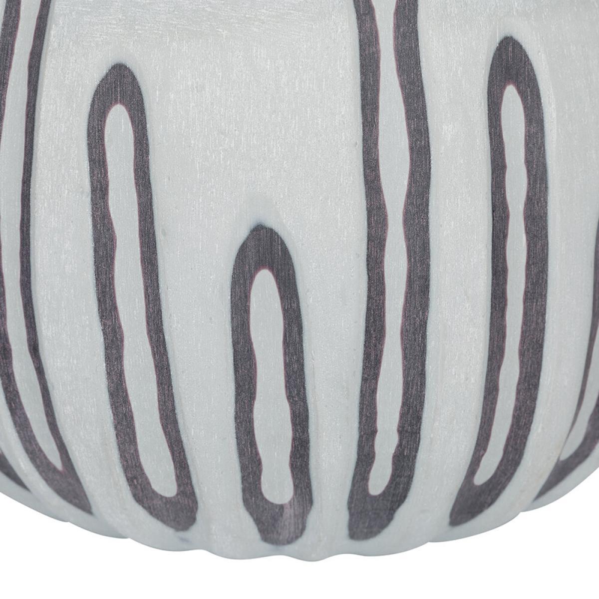 Global Explorer - Black & White Cutout Vase – image 6