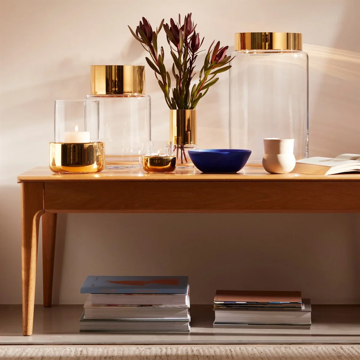 Aurum Lantern and Vase – image 5