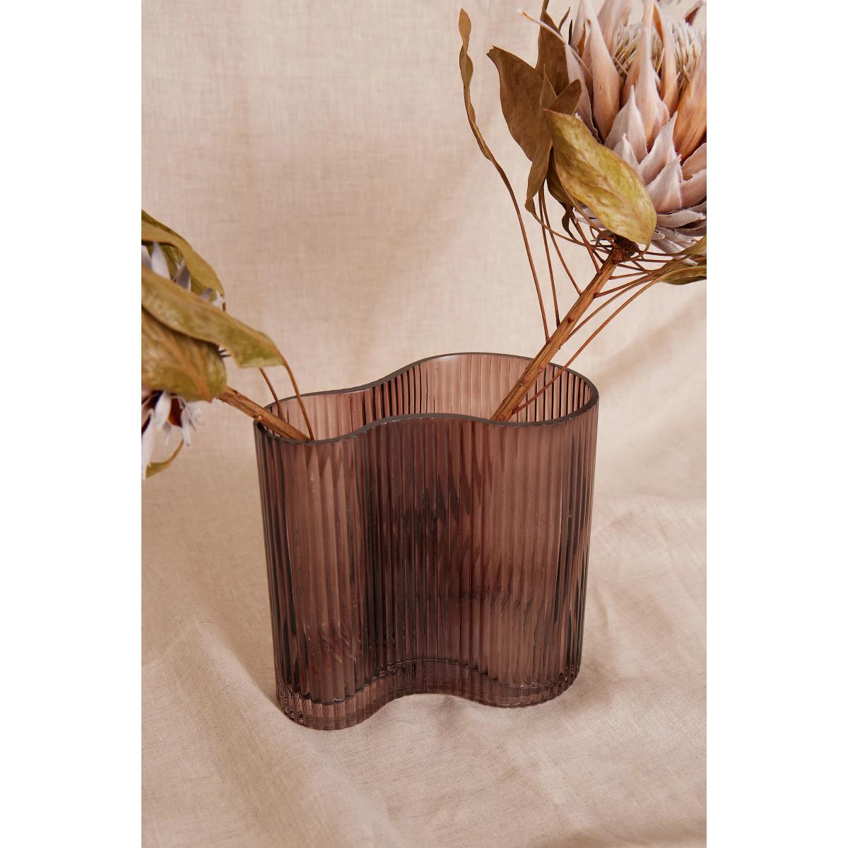 The Allure Wave Glass Vase, Short – image 3