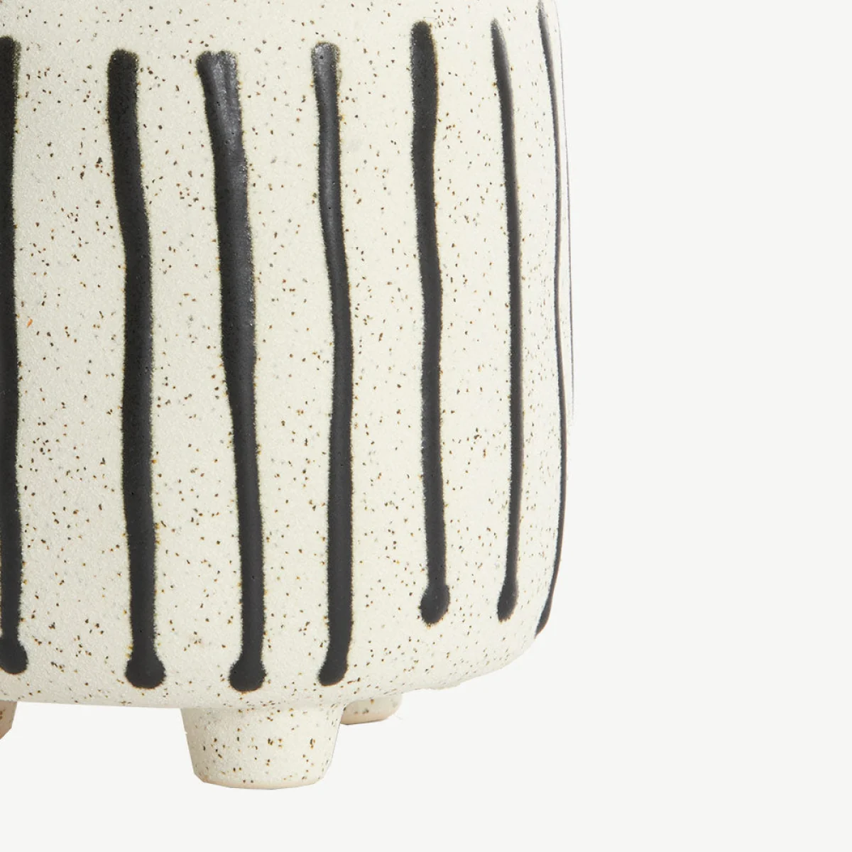 Cream & Black Handled Vase – image 3