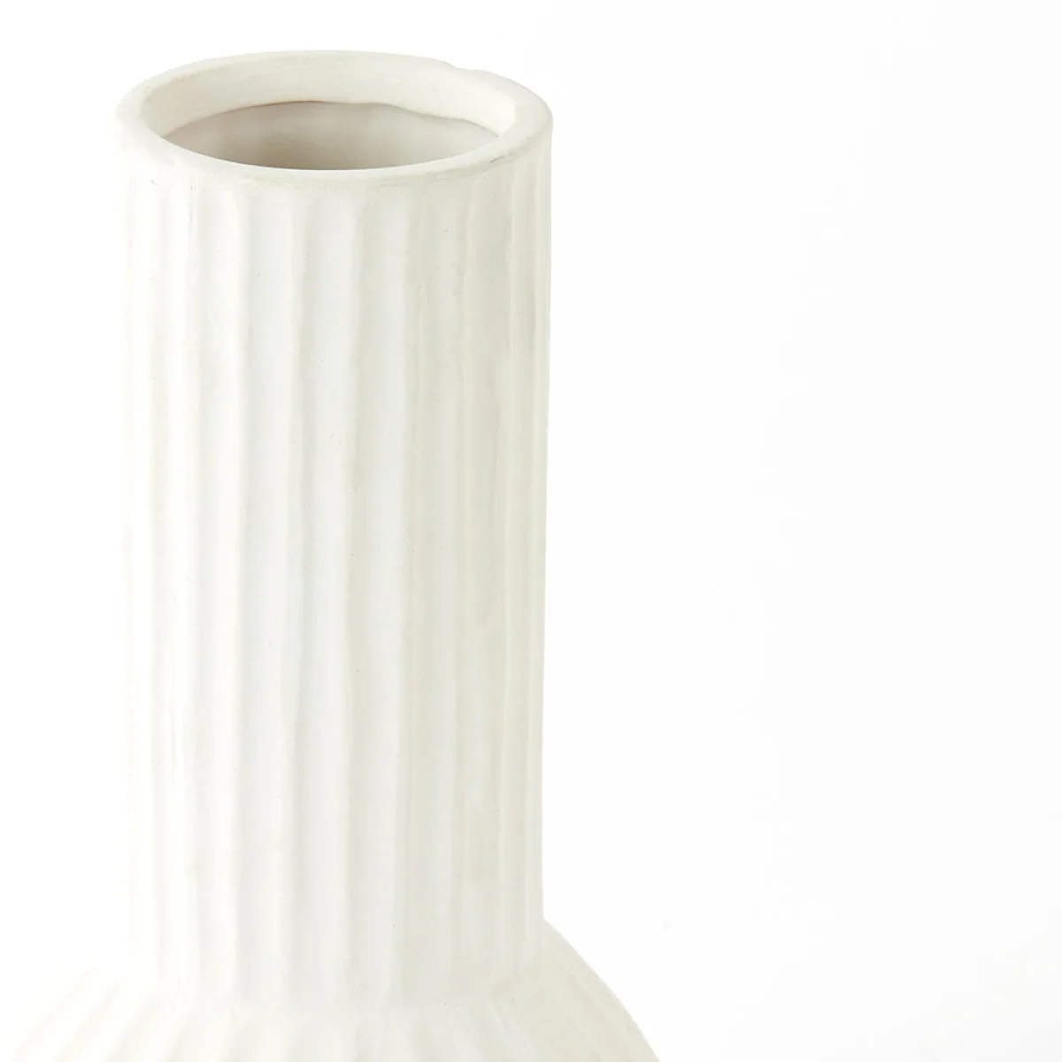 Cream Ribbed Vase – image 5