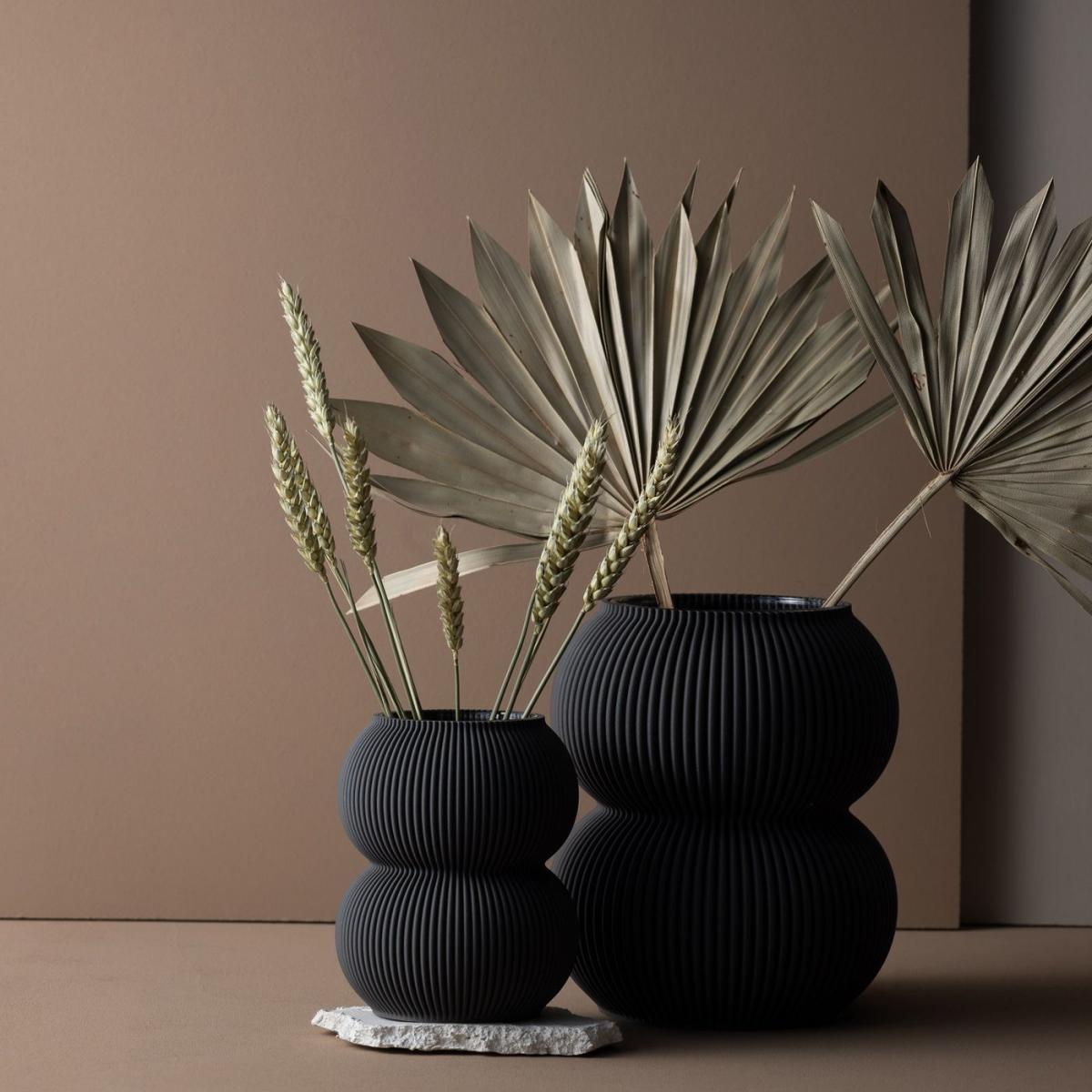 Graphite Zayl 316g Vase – image 4
