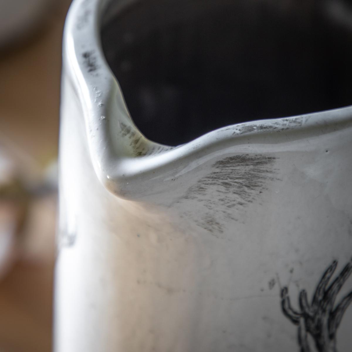 Stag Distressed Pitcher Vase White – image 4