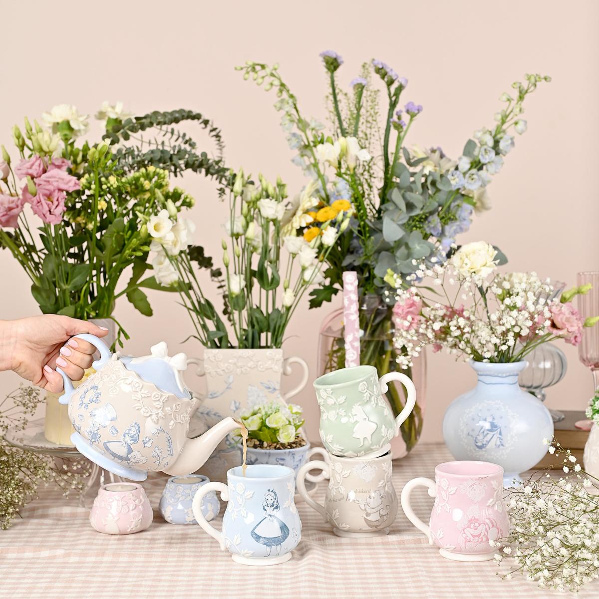 Disney Alice in Wonderland Vase – image 4