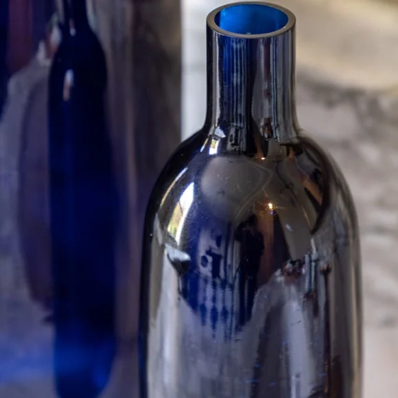 Cedar & Sage Santo Glass Bottle Vase – image 2