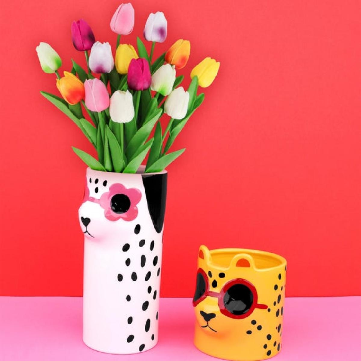 Tache Handmade Dog Vase – image 3