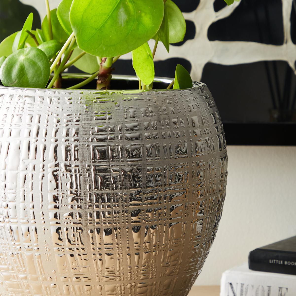 Silver Romano Plant Pot 22cm White – image 2