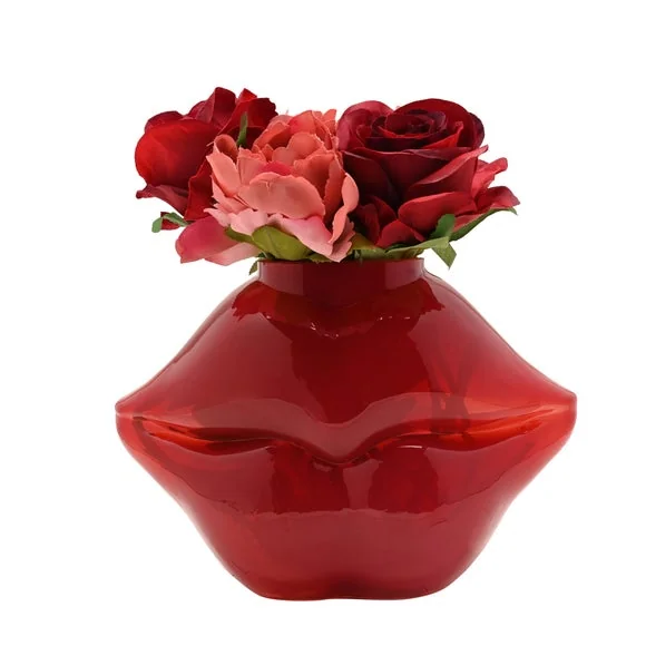 The Feel Good Club Lips Glass Vase – image 3
