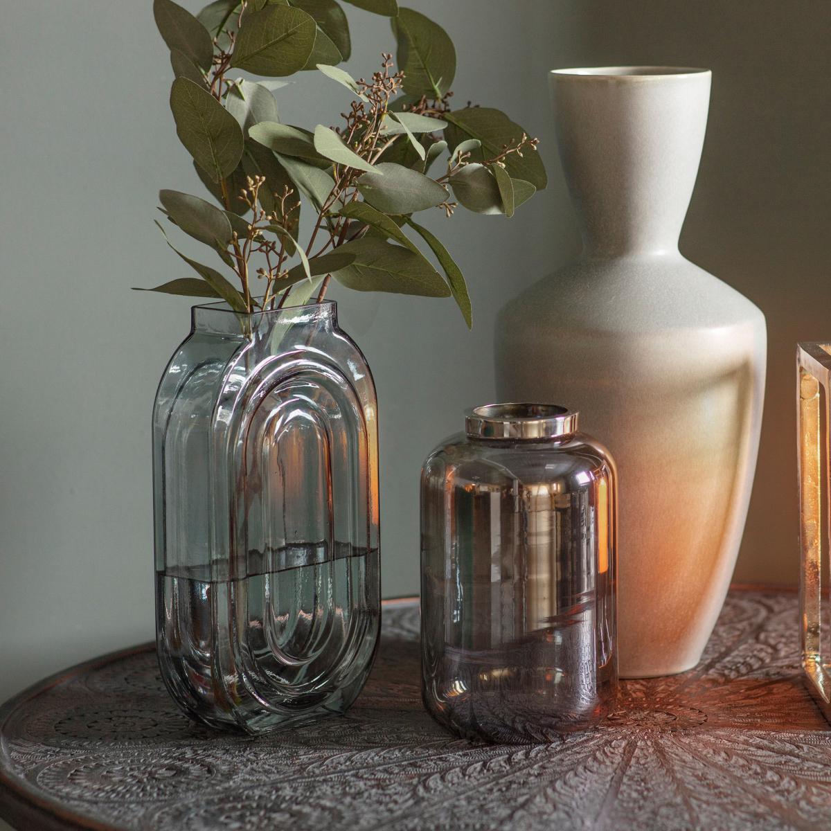 Nina White Vase White – image 3