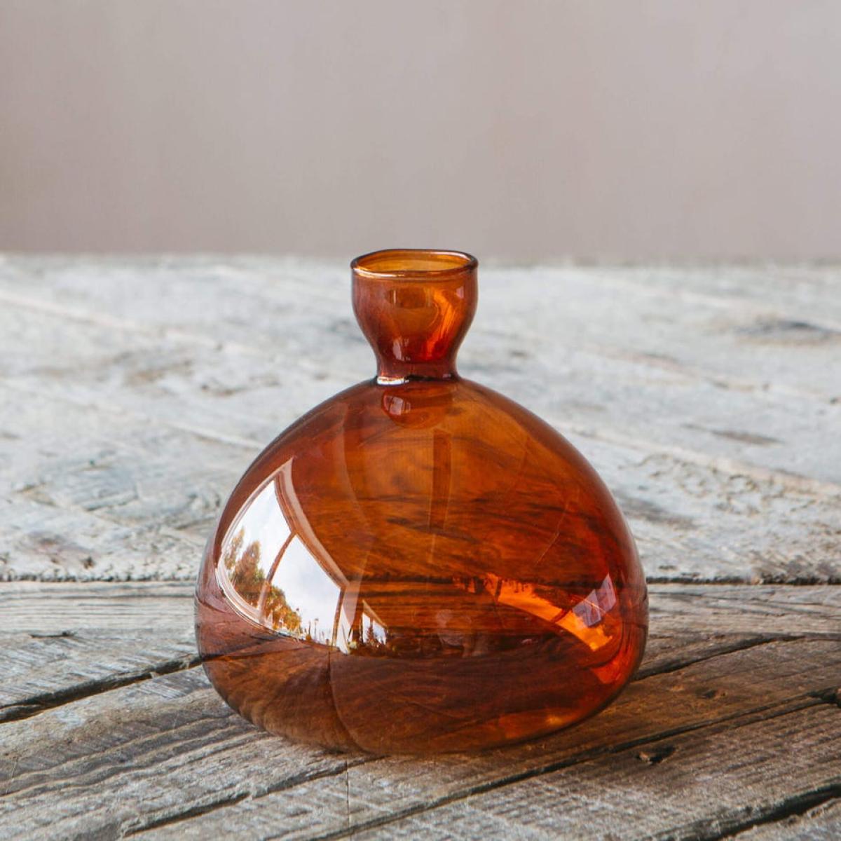 Graham and Green Brown Acorn Vase – image 2