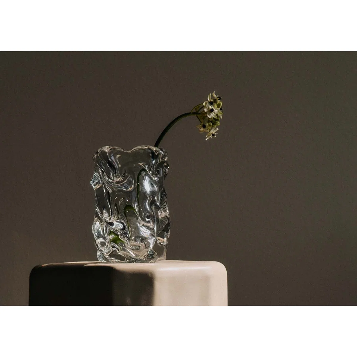 Heal's Virelle Vase Small – image 2