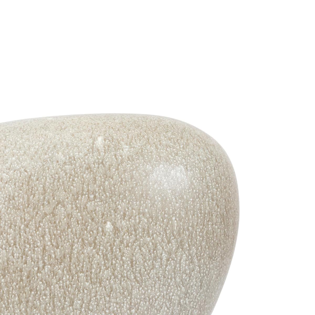 Yui Medium Pebble Vase – image 9