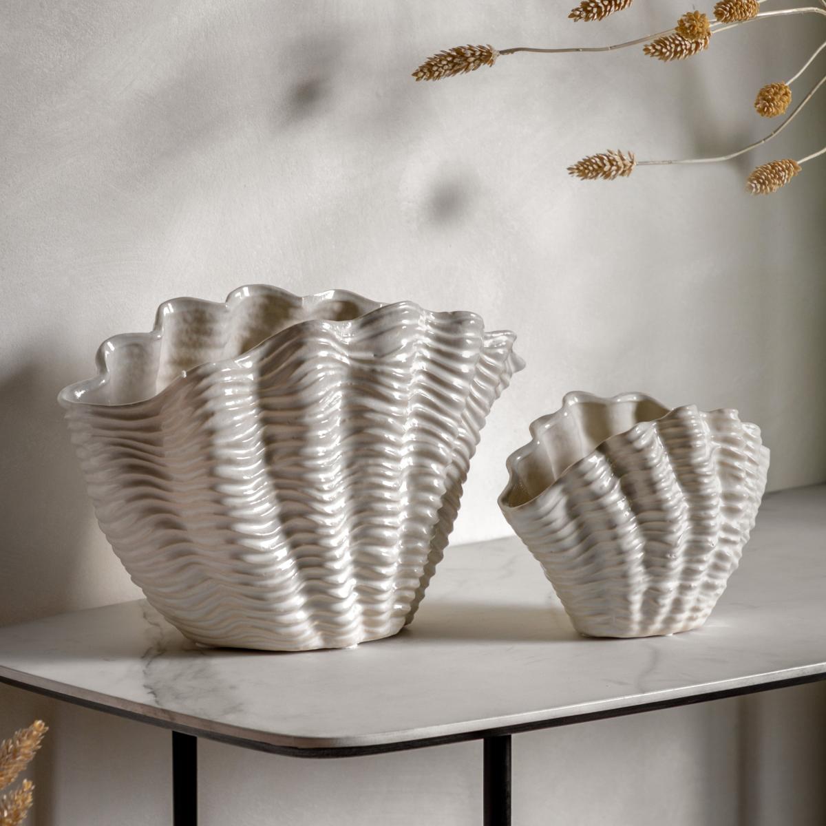Clam Vase Small - Reactive White – image 5