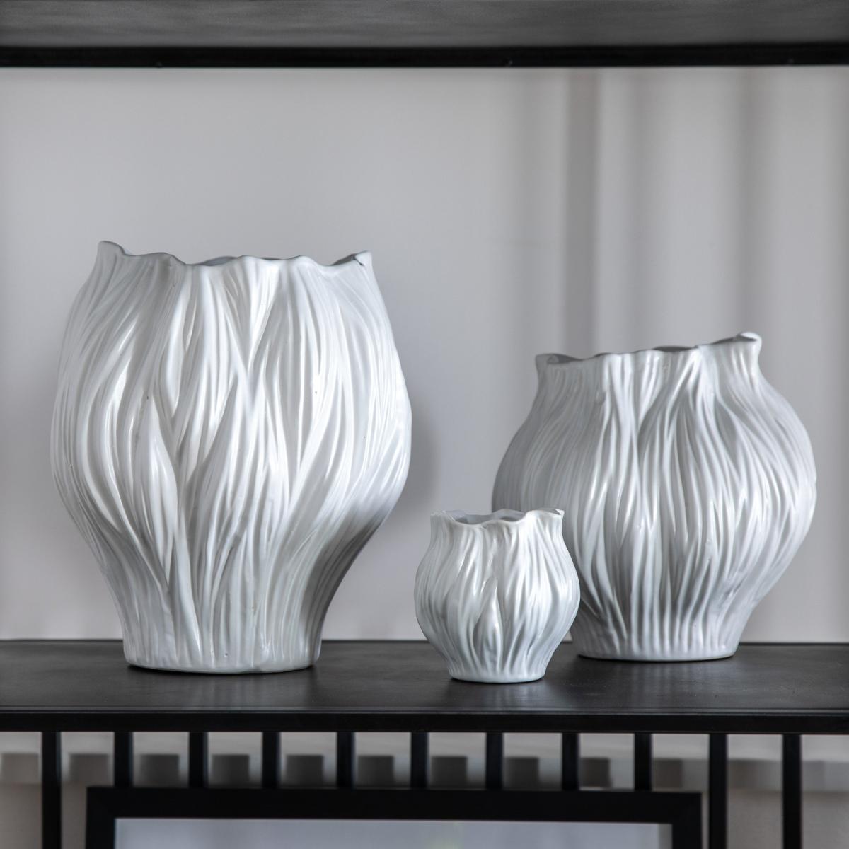 Flora Medium Vase - White – image 3