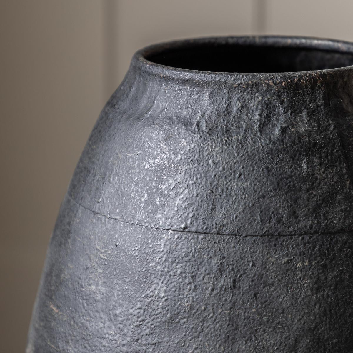 Teide Small Metal Vase – image 3