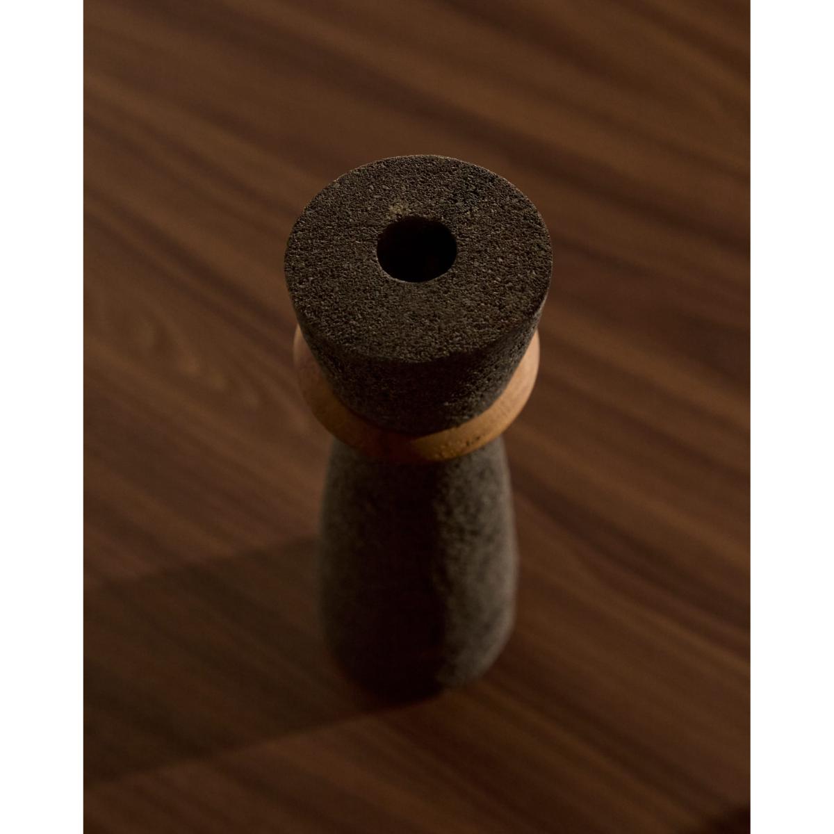 Naro stone vase with ring details 30cm – image 4