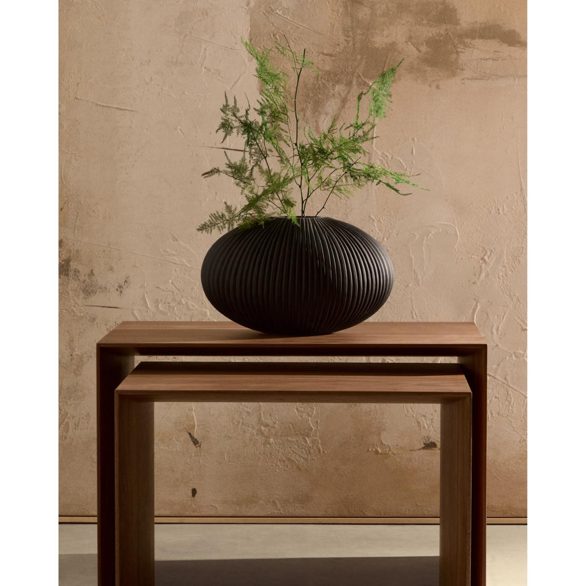 Nivra grey glass vase 19cm – image 2