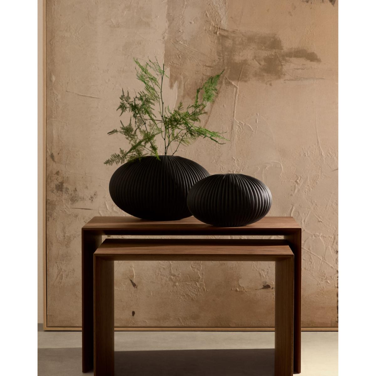 Nivra grey glass vase 19cm – image 6