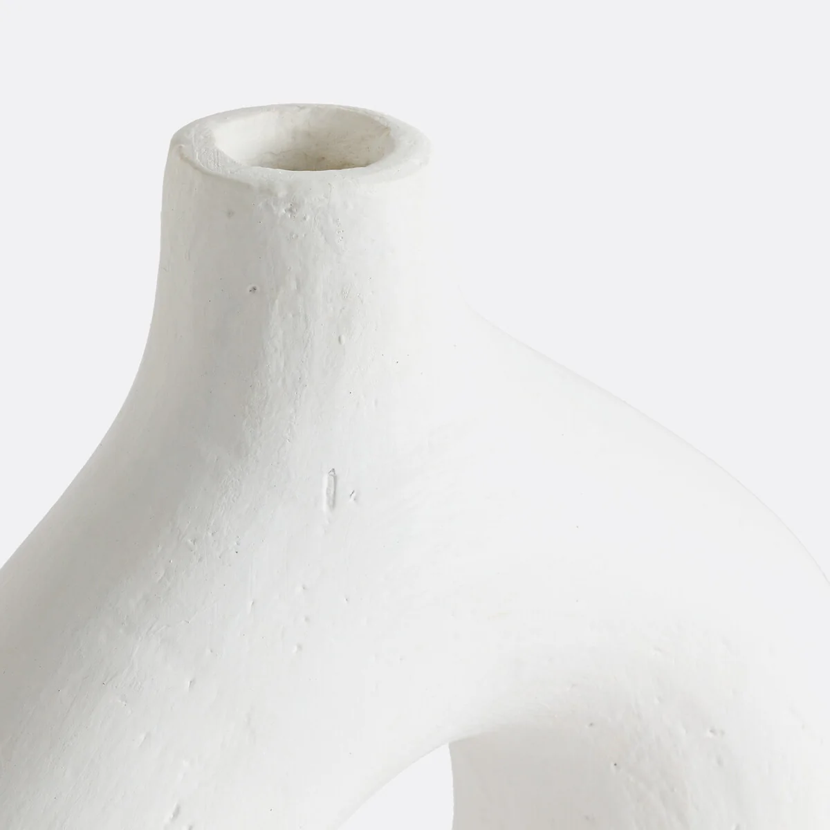 Kuro 25cm High Decorative Ceramic Vase – image 4