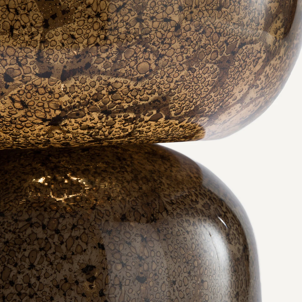 Remus Reactive Effect Glass Vase – image 4