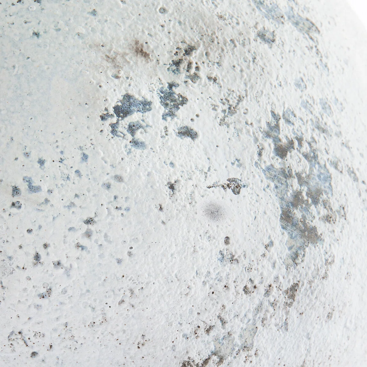 Sylor Vase in Aged Look Ceramic – image 5