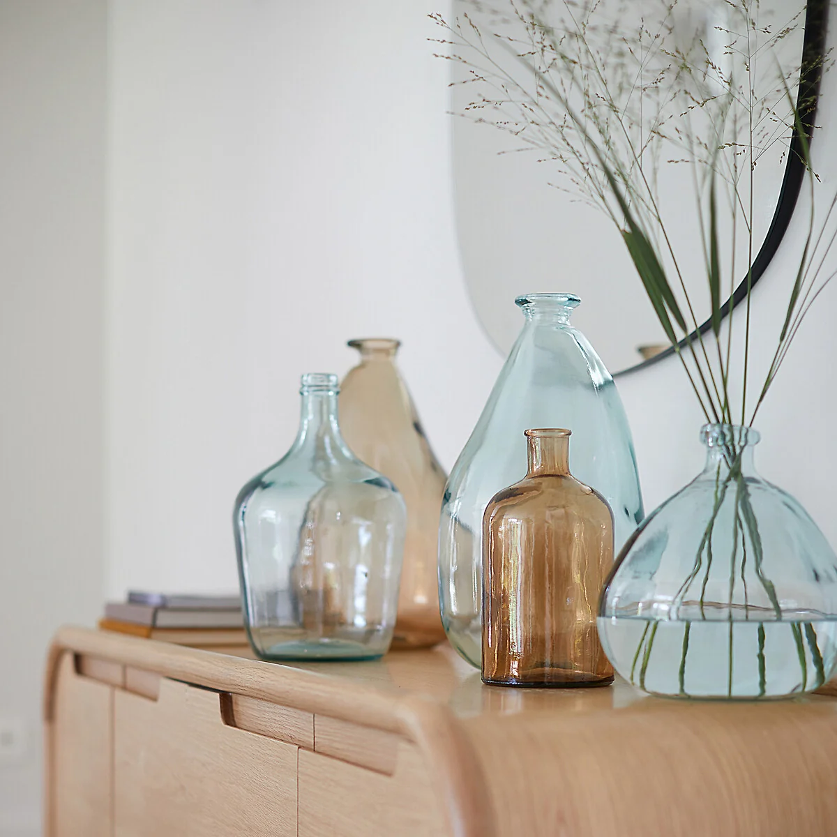 Izolia 36cm Recycled Glass Demi-John Vase – image 2