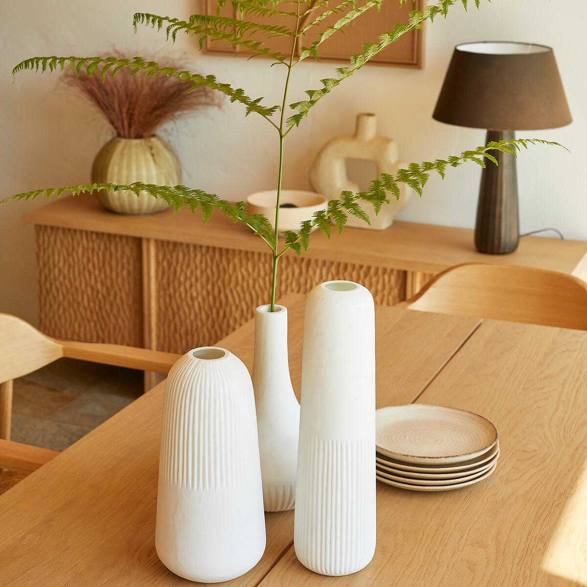 Mistrie Opaque Striated Glass Vase – image 9