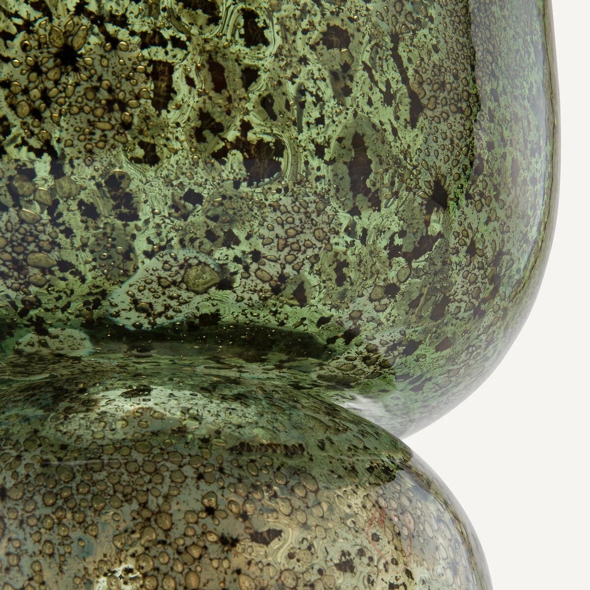 Remus Reactive Effect Glass Vase – image 4