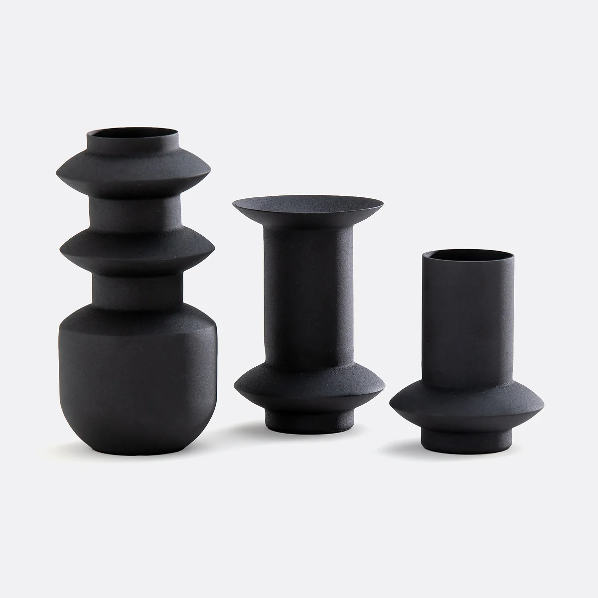 Anaïa Textured Metal Vases (Set of 3) – image 2