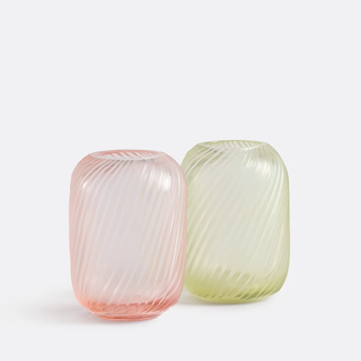 Azea Ribbed Glass Vase H13cm – image 4