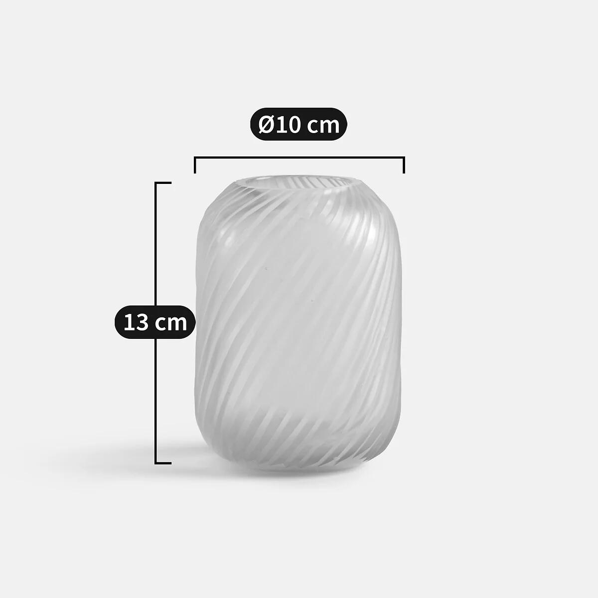 Azea Ribbed Glass Vase H13cm – image 5