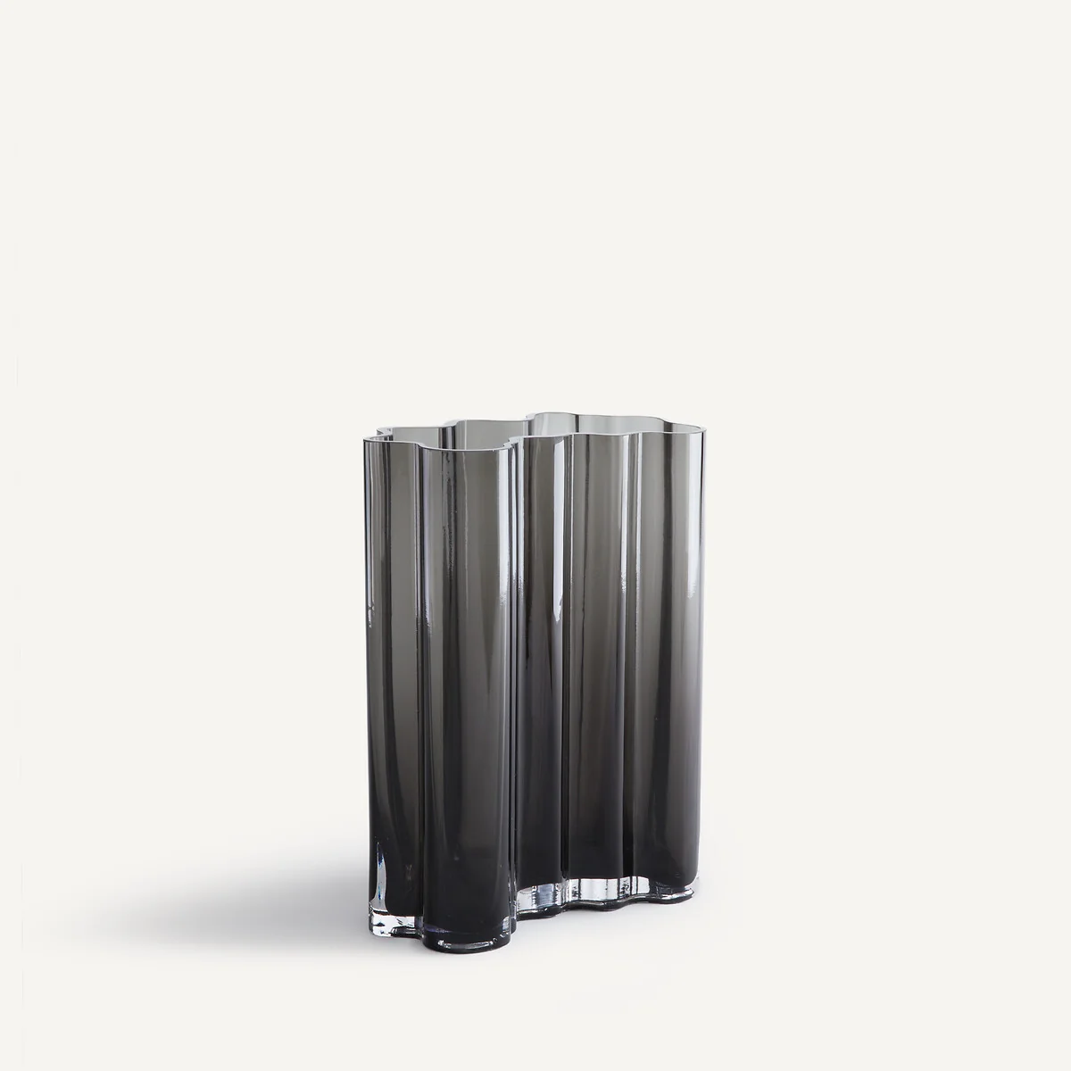 Issey Blown Glass Vase – image 4