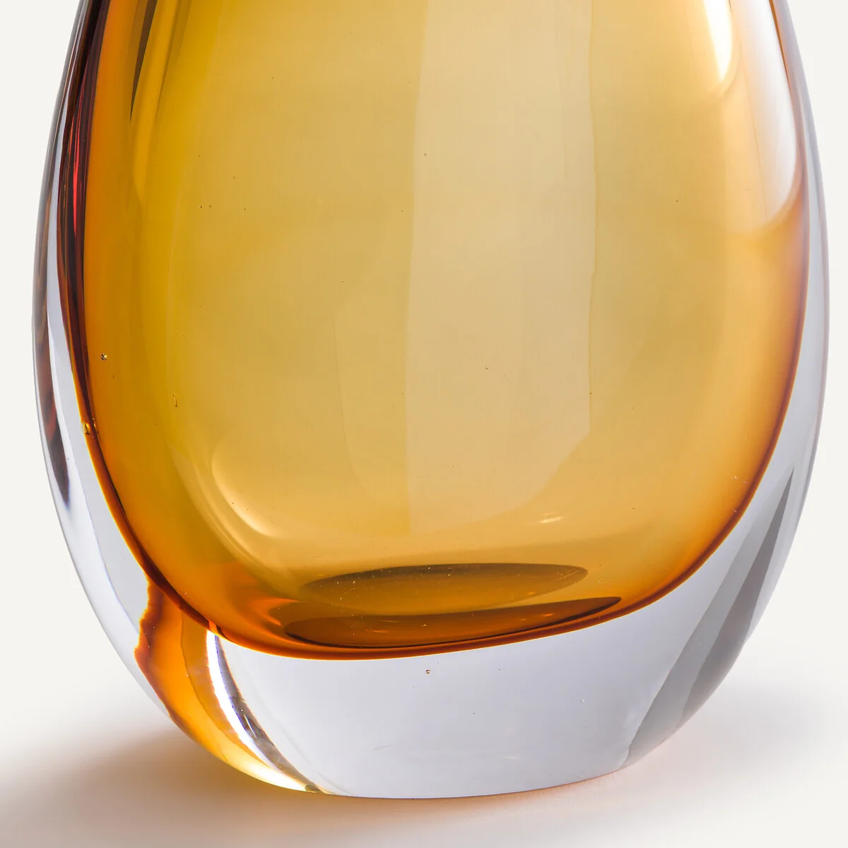 Myra Vase in Hand-Blown Glass H20cm – image 5