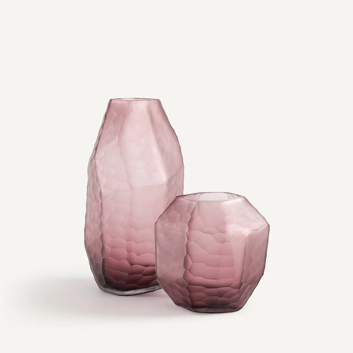 Zenka Vase in Burgundy Frosted Glass – image 5