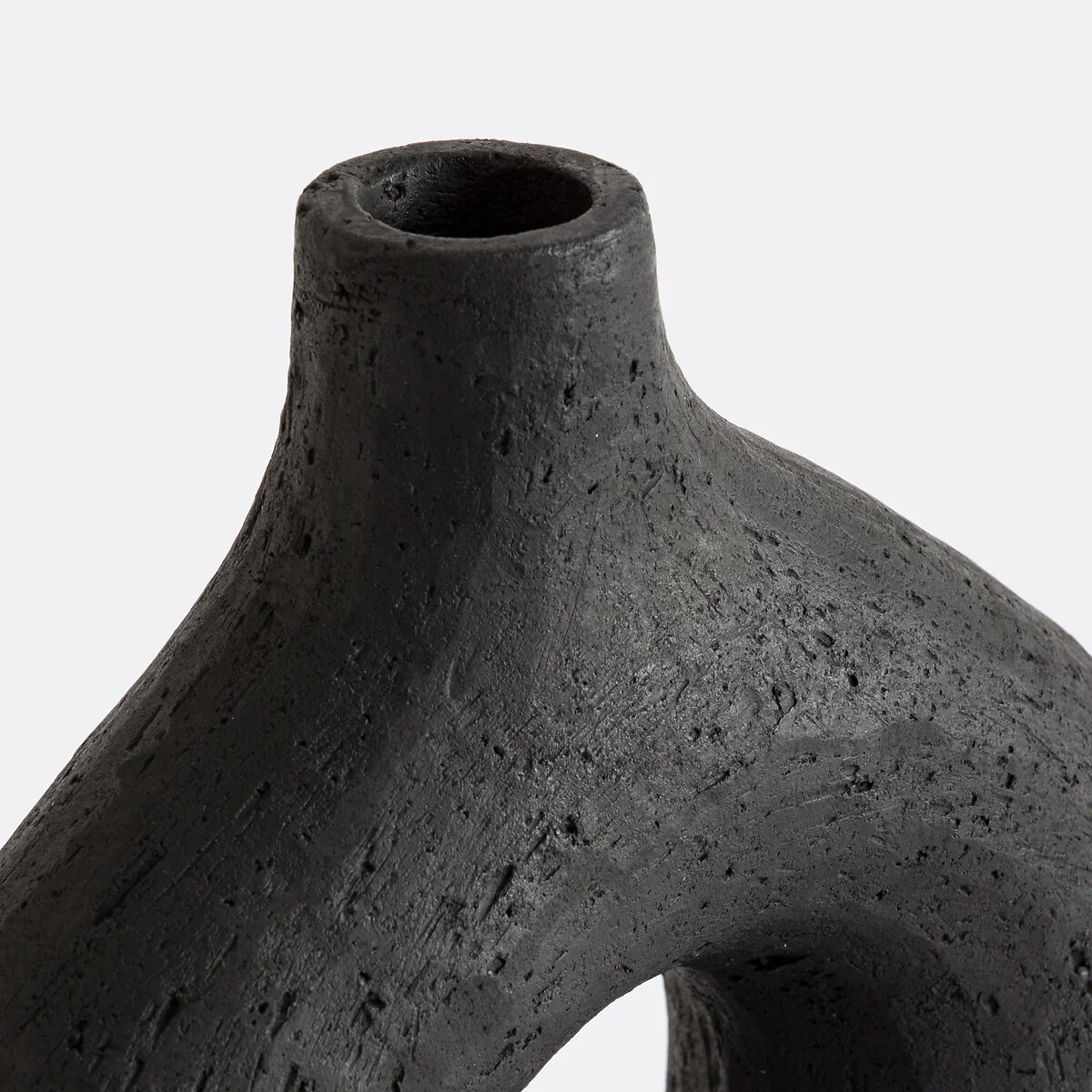 Kuro 25cm High Decorative Ceramic Vase – image 3