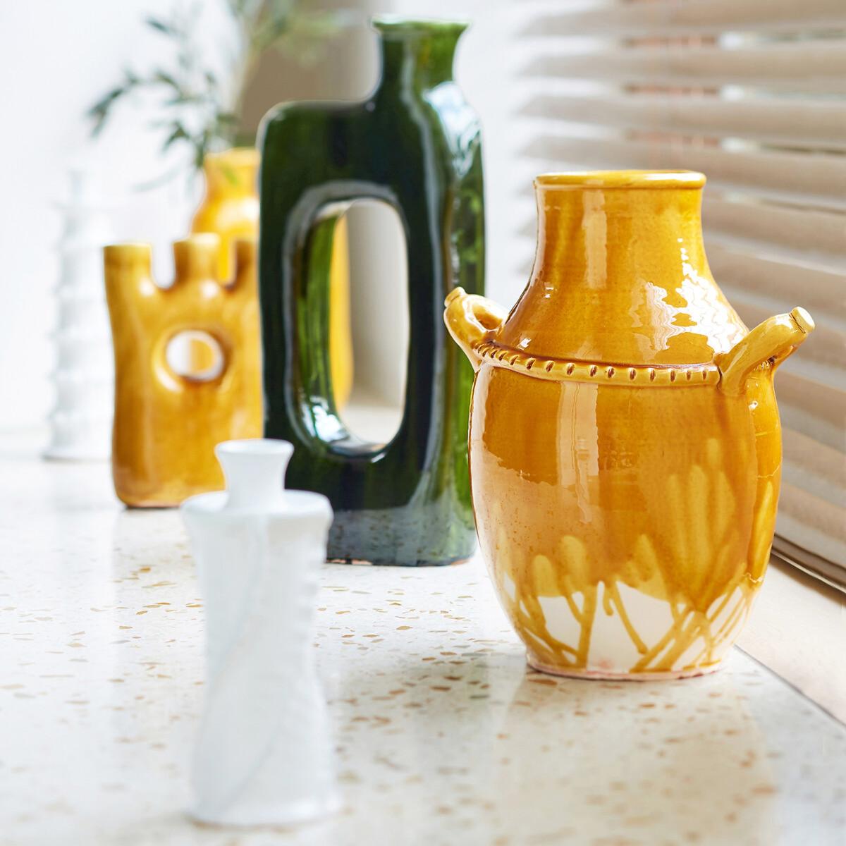 Makero 30cm High Terracotta Decorative Vase – image 4