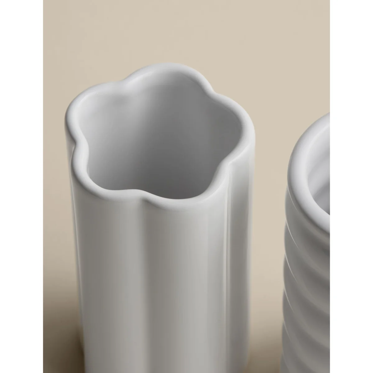 M&S X Kelly Hoppen Set of 2 Glazed Bud Vases White – image 4