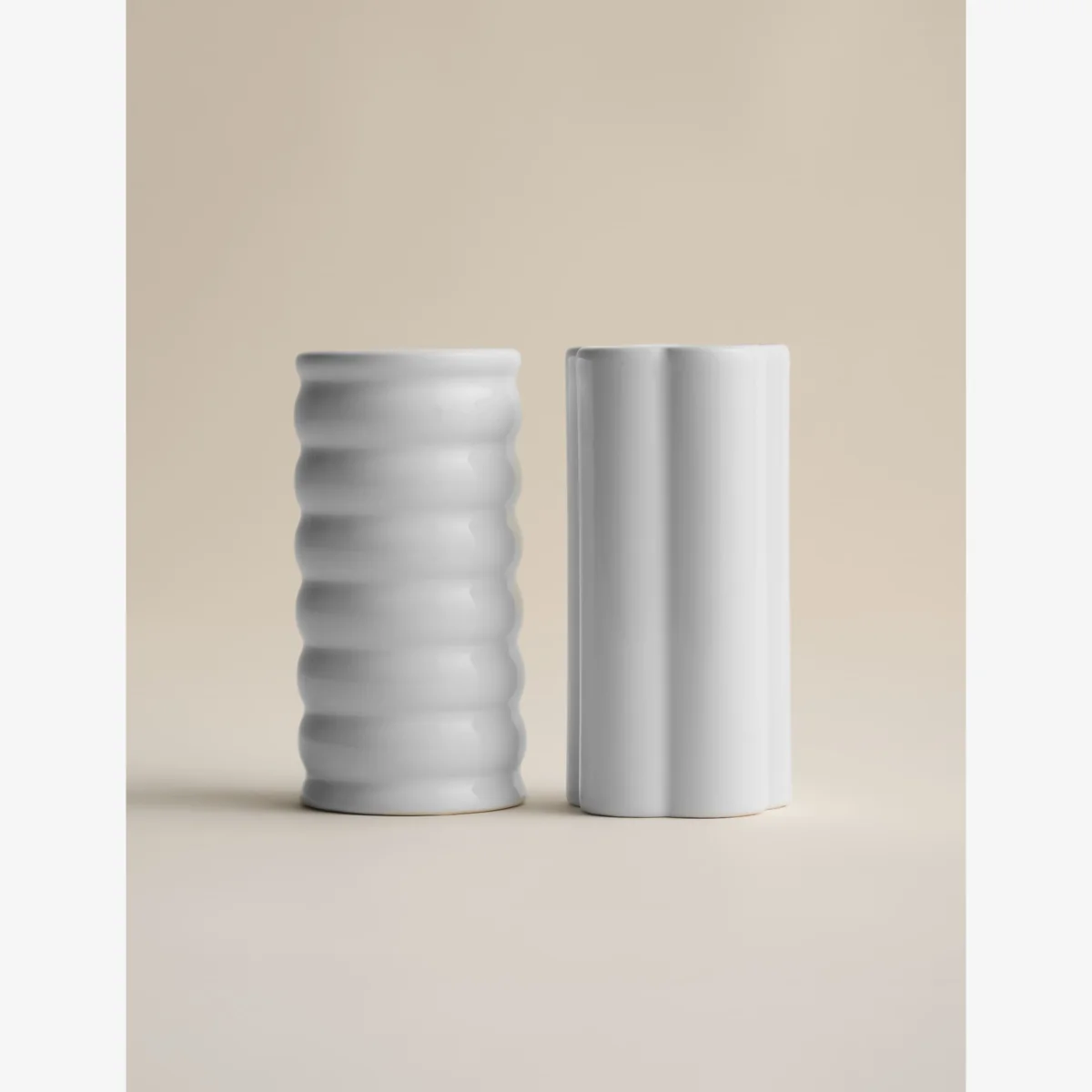 M&S X Kelly Hoppen Set of 2 Glazed Bud Vases White – image 1