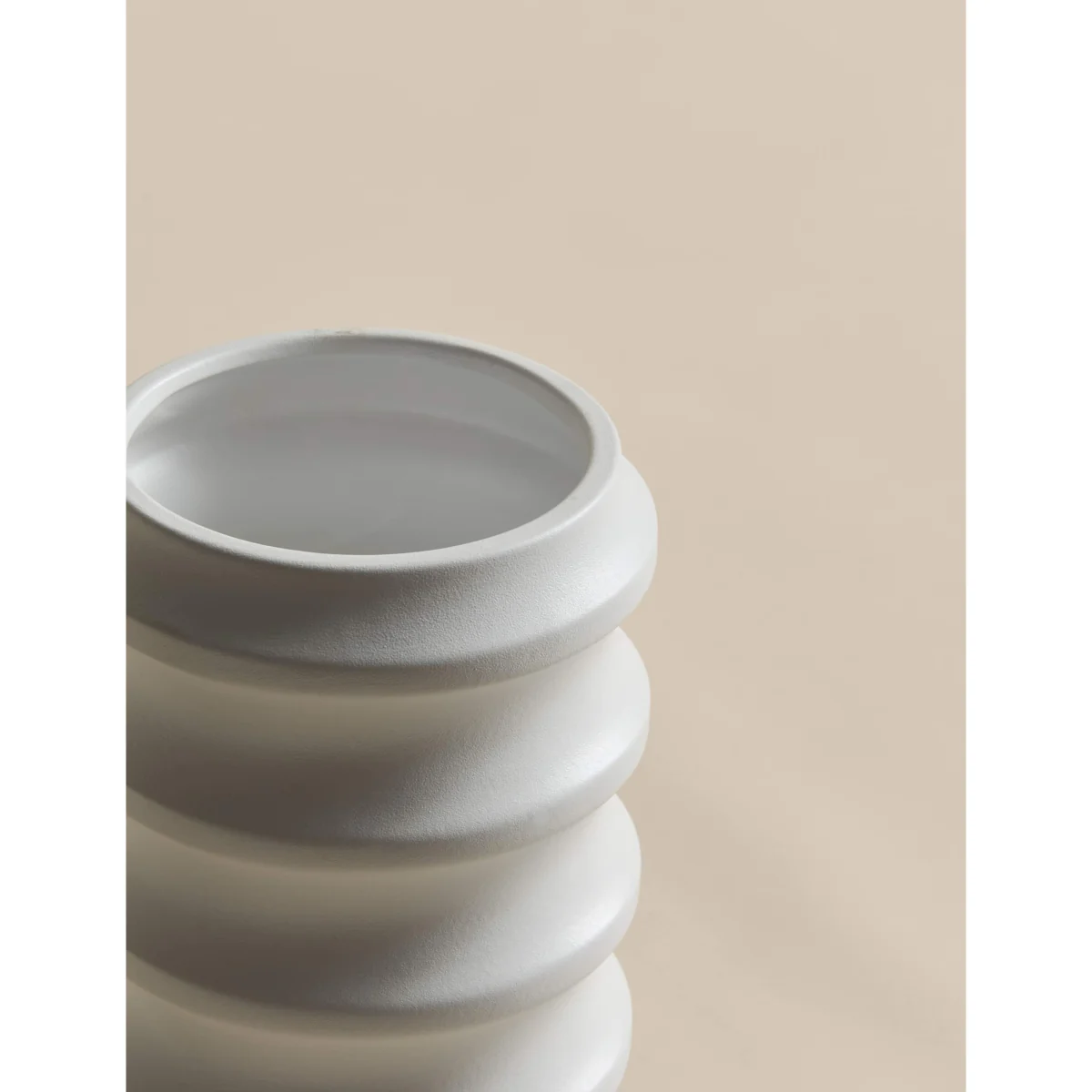 M&S X Kelly Hoppen Tall Ribbed Ceramic Vase White – image 3