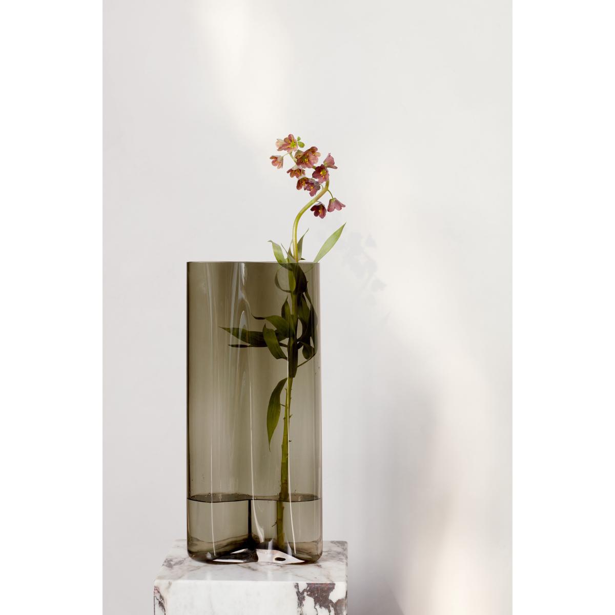 Aer Large Vase - / H 49 - Glass by Menu Grey – image 8