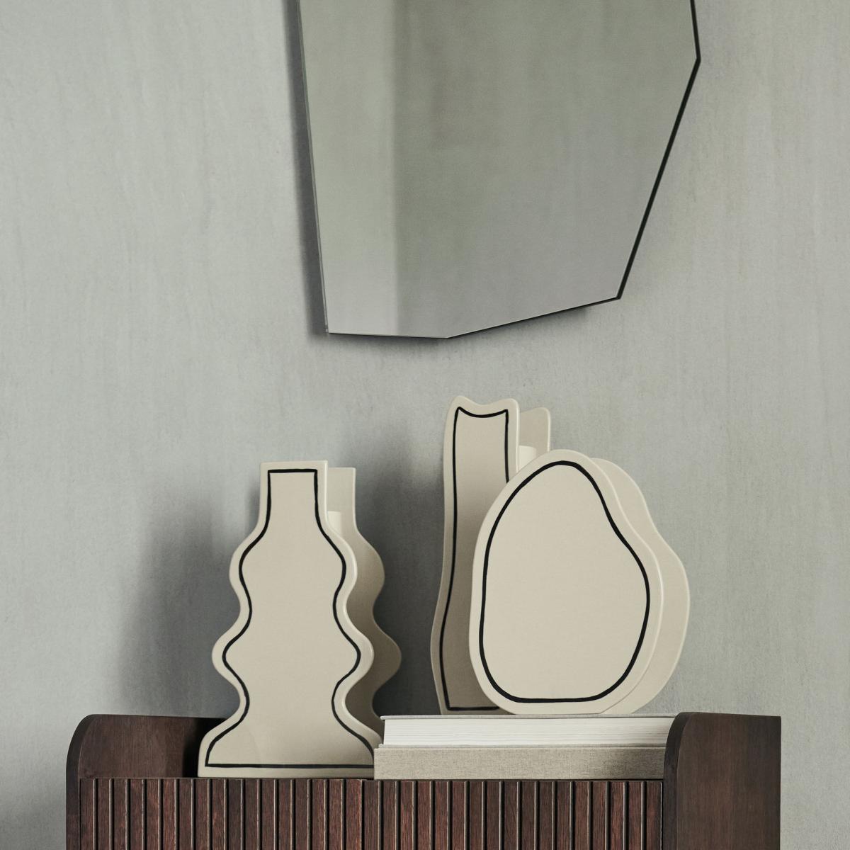 Paste Curvy Vase ceramic white / L 23.5 x H 36 cm - Ferm Living – image 3