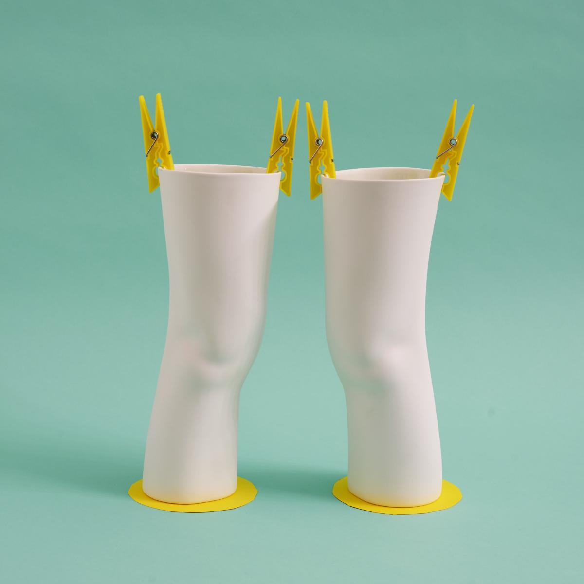 Elle Vase - / Set of 2 - In the shape of legs / Ø 11 x H 30 cm by Seletti White – image 4