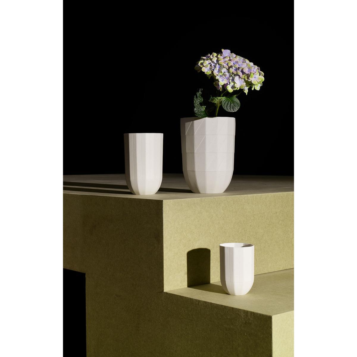 Paper Porcelain Vase - Large - Ø 14 x H 19 cm by Hay White/Grey – image 3