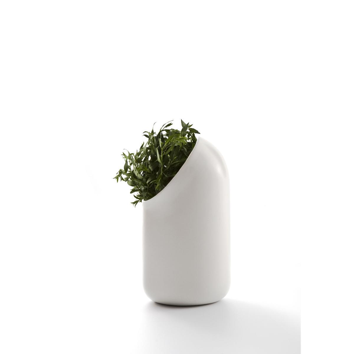 Ô Vase by Moustache White – image 3