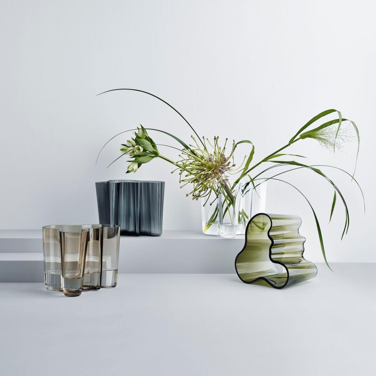 Aalto Vase glass grey / 20 x 20 x H 16 cm - Alvar Aalto, 1936 - Iittala – image 3