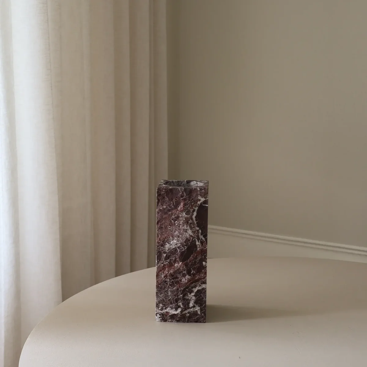 Botané Rosso Levanto Edge marble vase Medium 30 cm – image 5