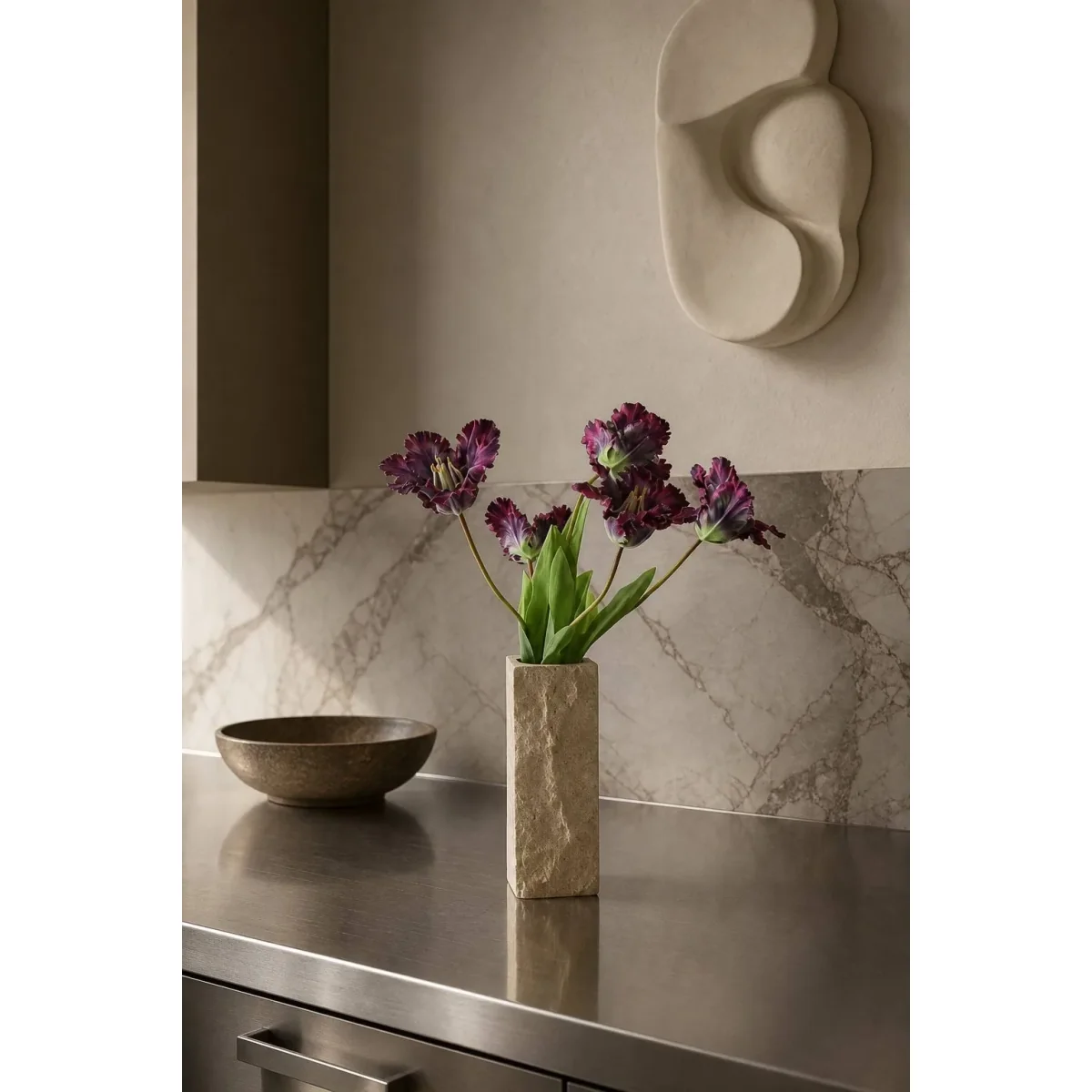 Botané Limestone Edge marble vase Small 25 cm – image 3