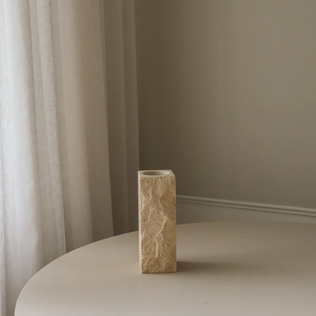 Botané Limestone Edge marble vase Small 25 cm – image 4