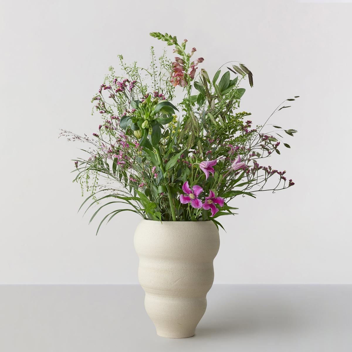 Hand turned vase no. 60 Curved Vanilla – image 5