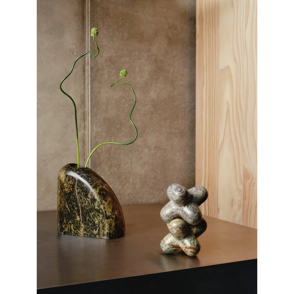 Tom Dixon Boulder vase 17x7x16.2 cm – image 2